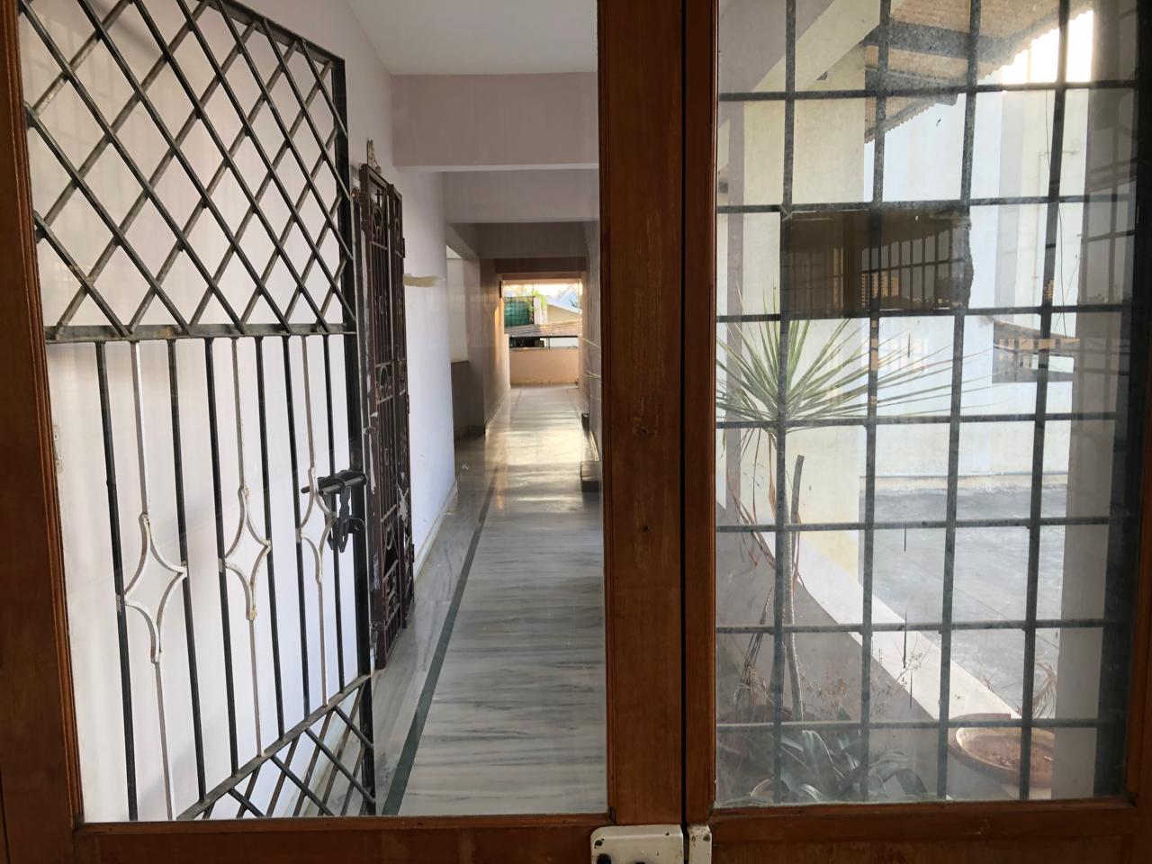 happy-stayy-entry-gate